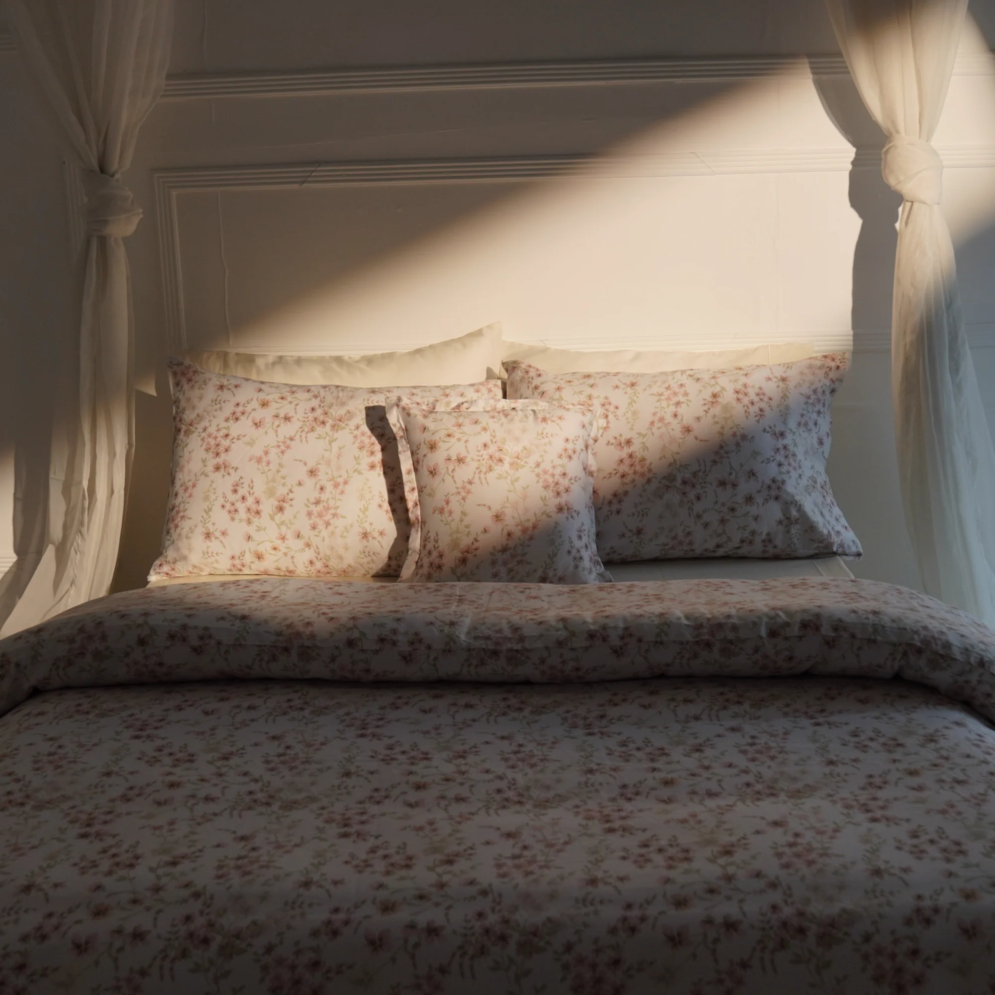 Amore Duvet Cover Only - Luxe Edition - Image 3