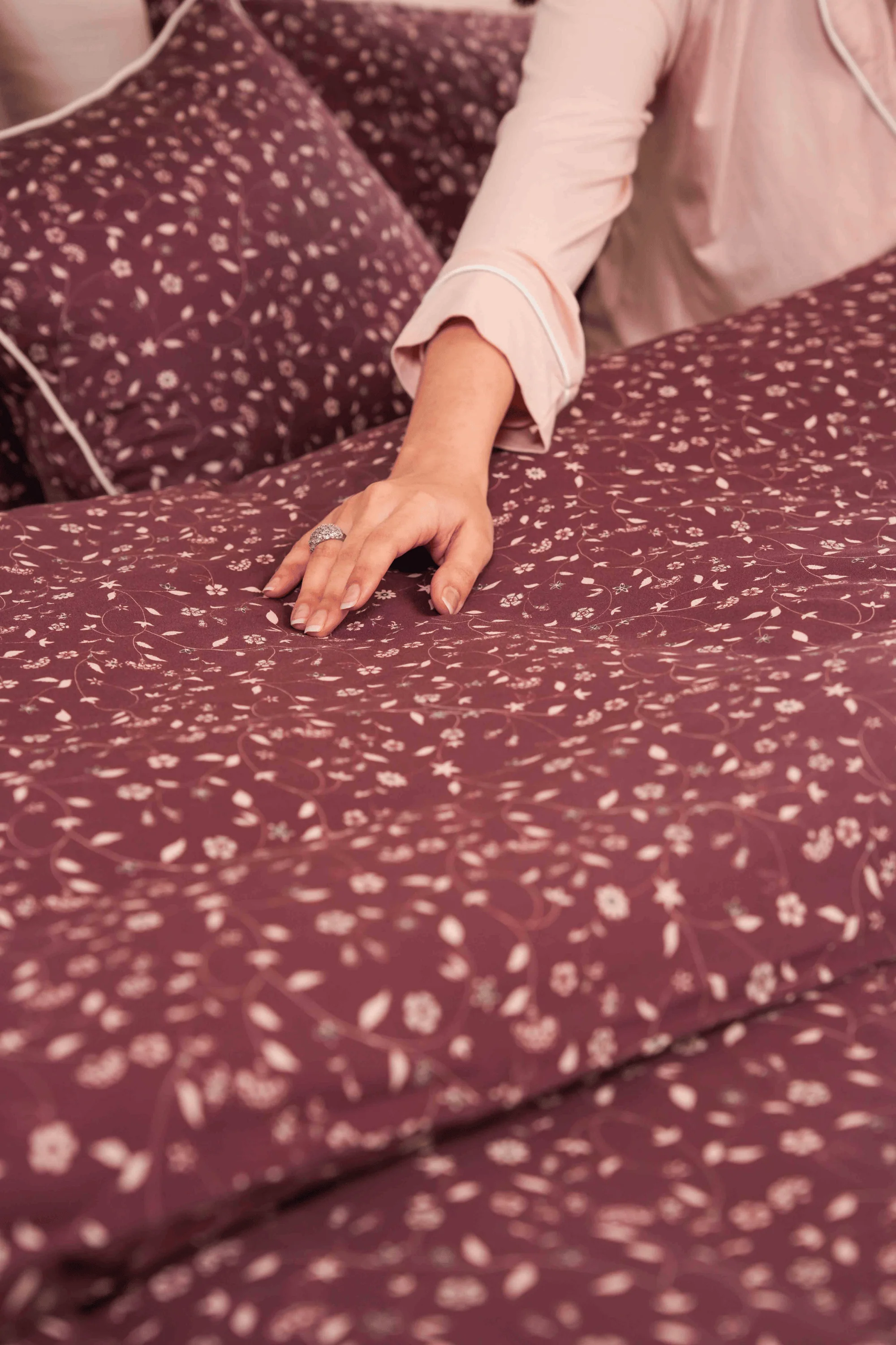 Amulet Sateen Bed Sheet Set - Image 9