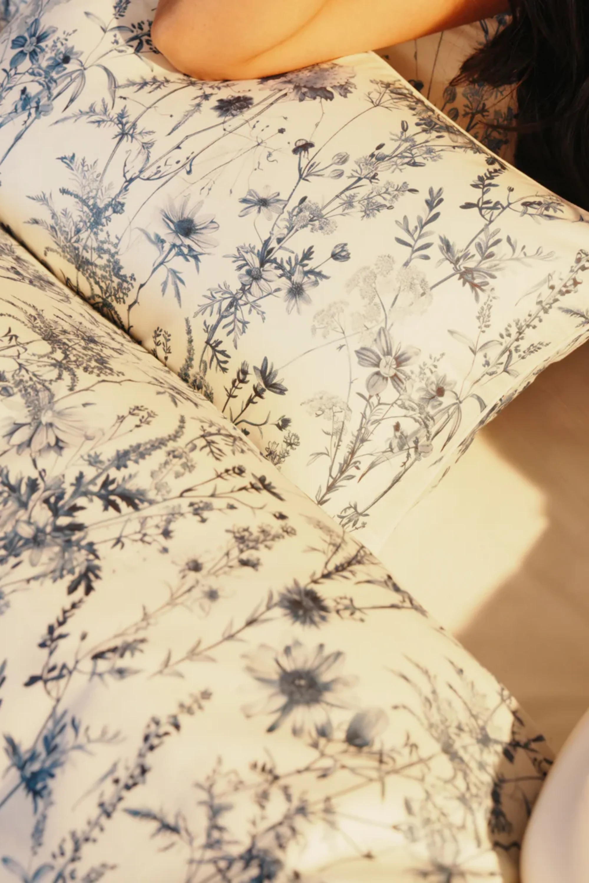 Floralis Bed Sheet Set - Image 5