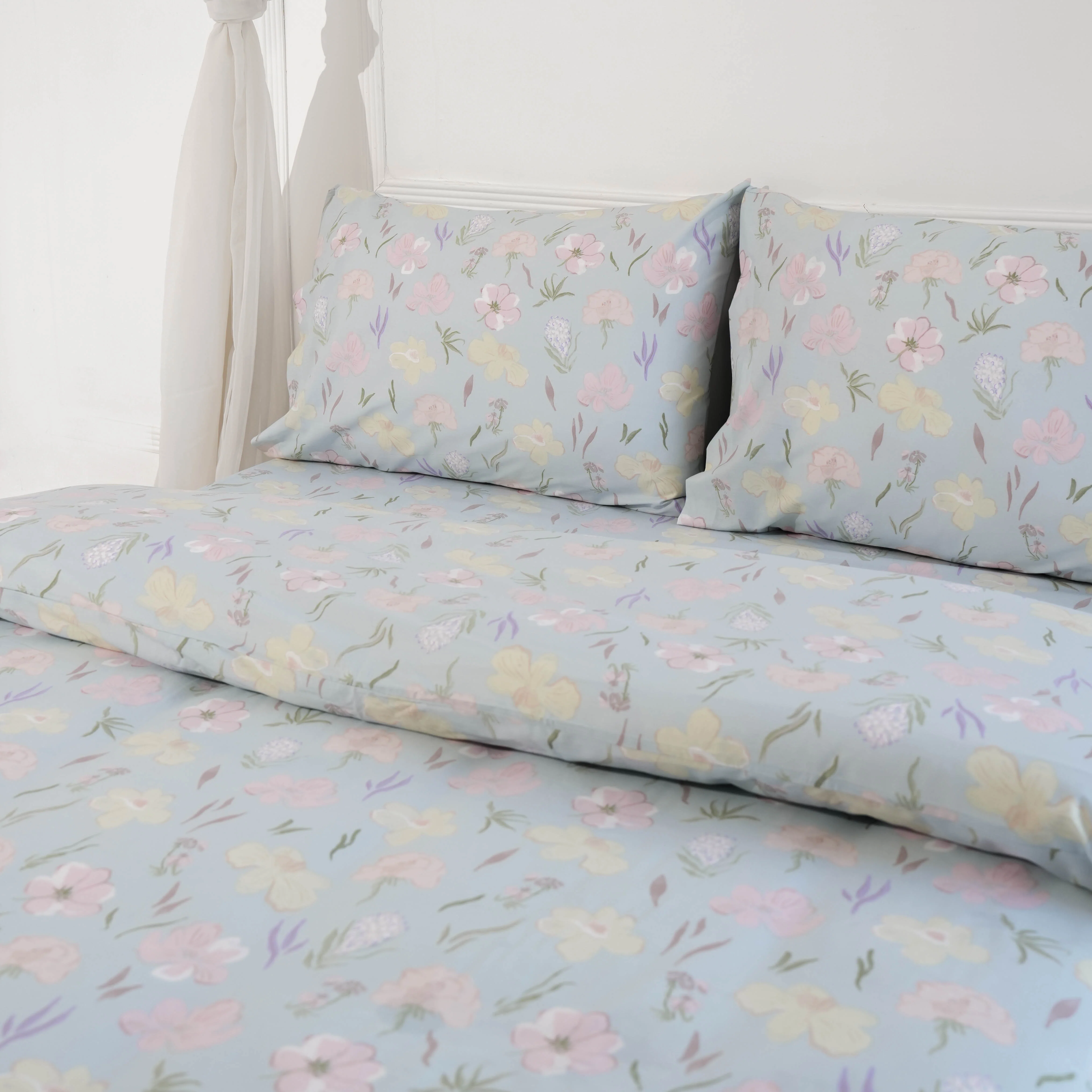Gardenia Sateen Bed Sheet Set - Image 7