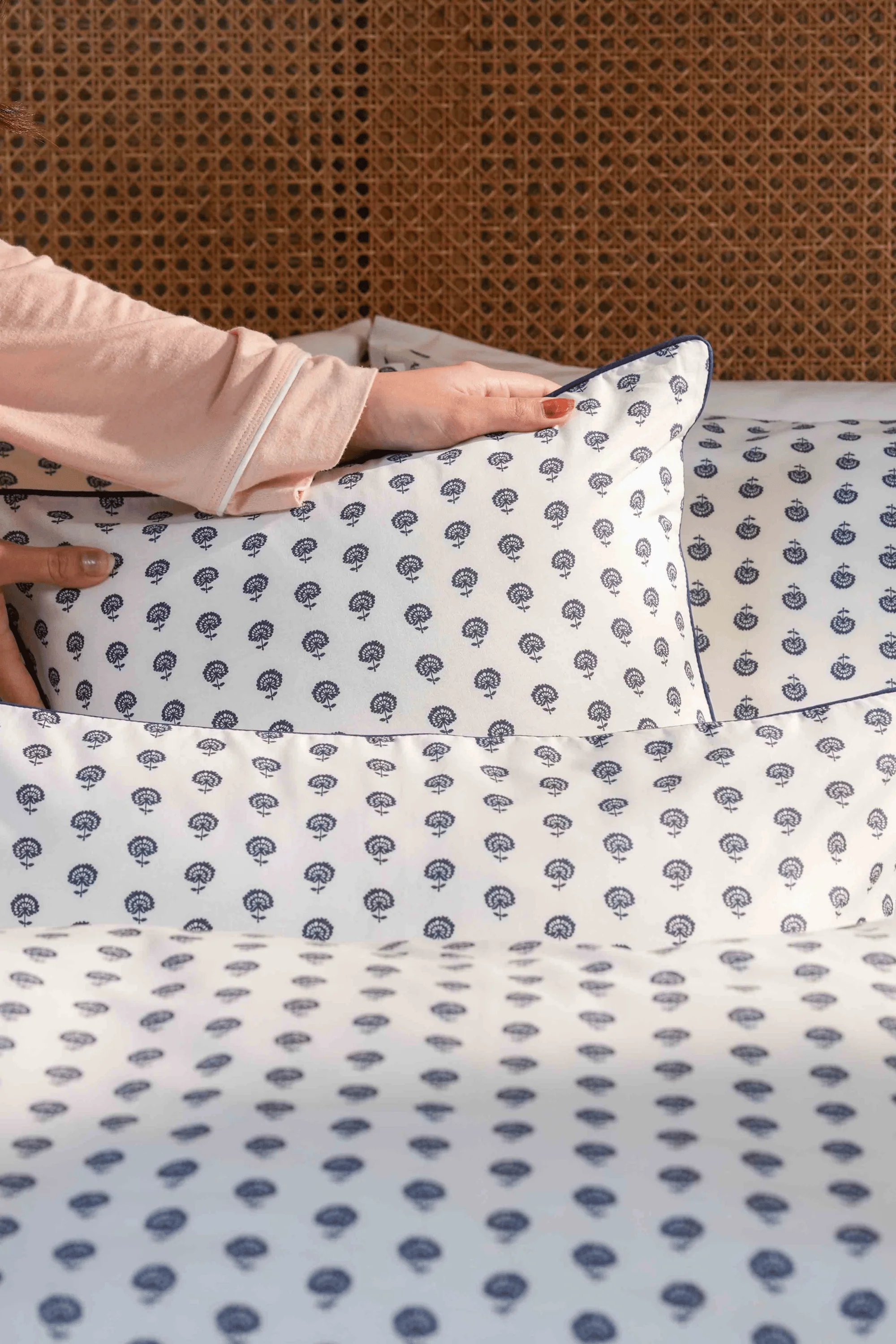 Indigo Medallion Percale Bed Sheet Set - Image 4