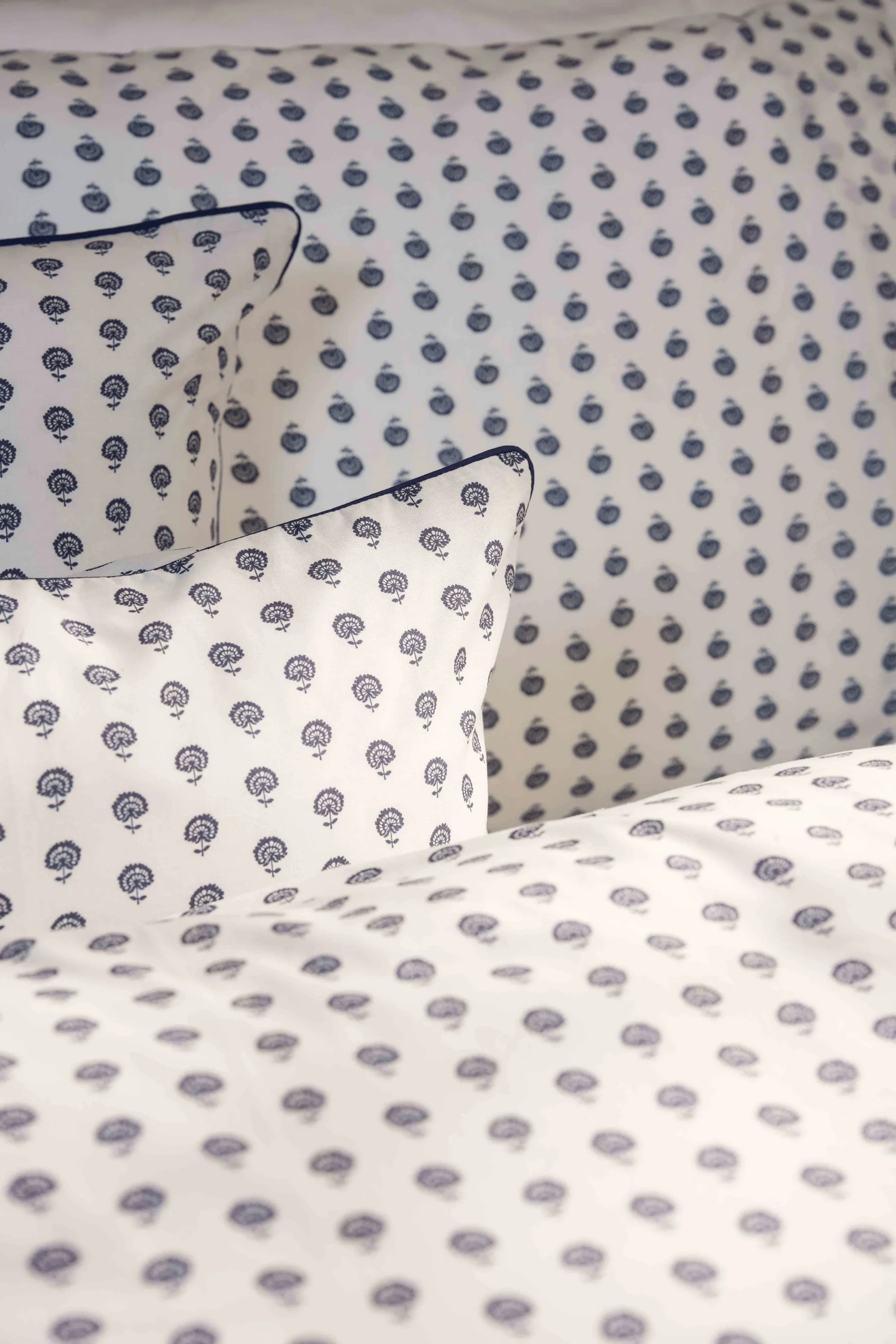 Indigo Medallion Percale Pillows & Cushions - Image 7
