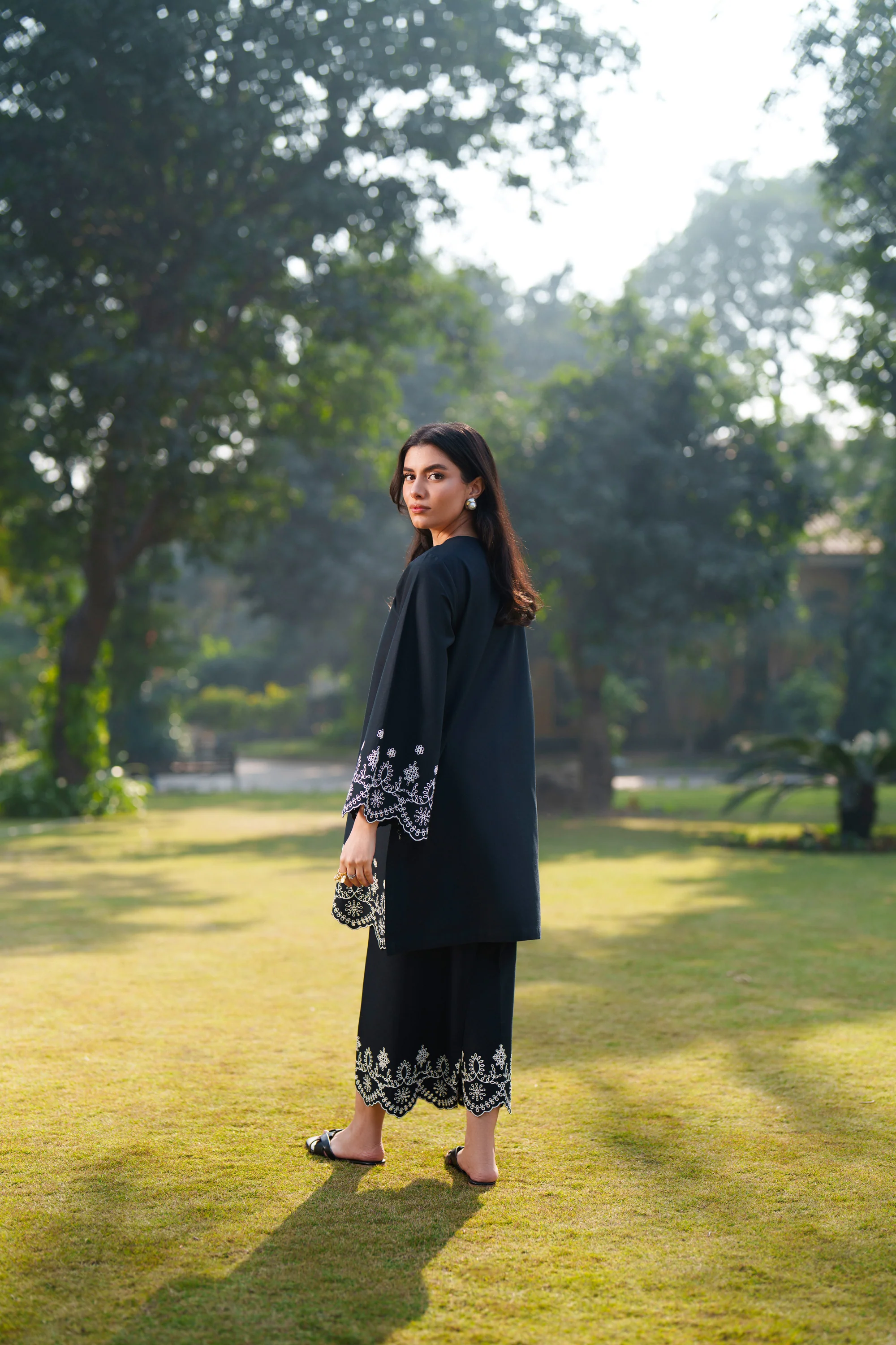 Onyx Medallion Co-ord Set - Image 8