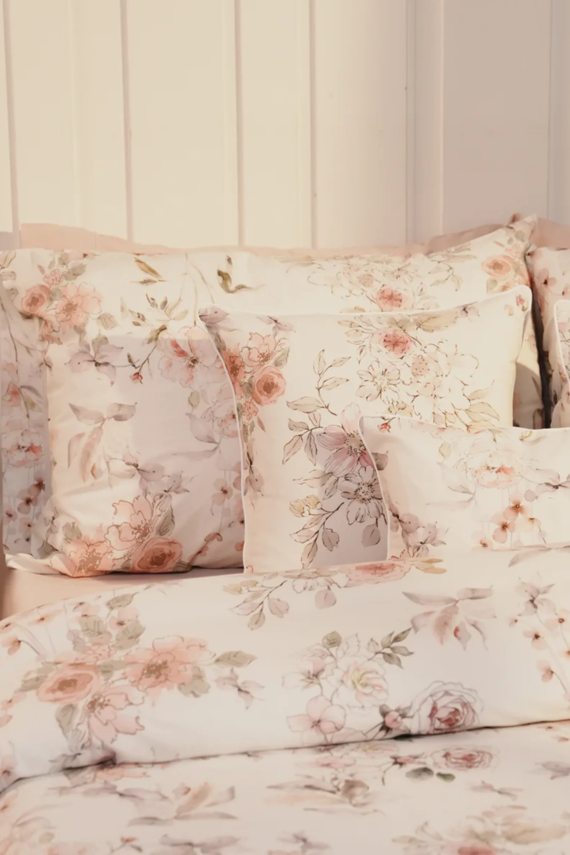 Petalis Bed Sheet Set - Image 4